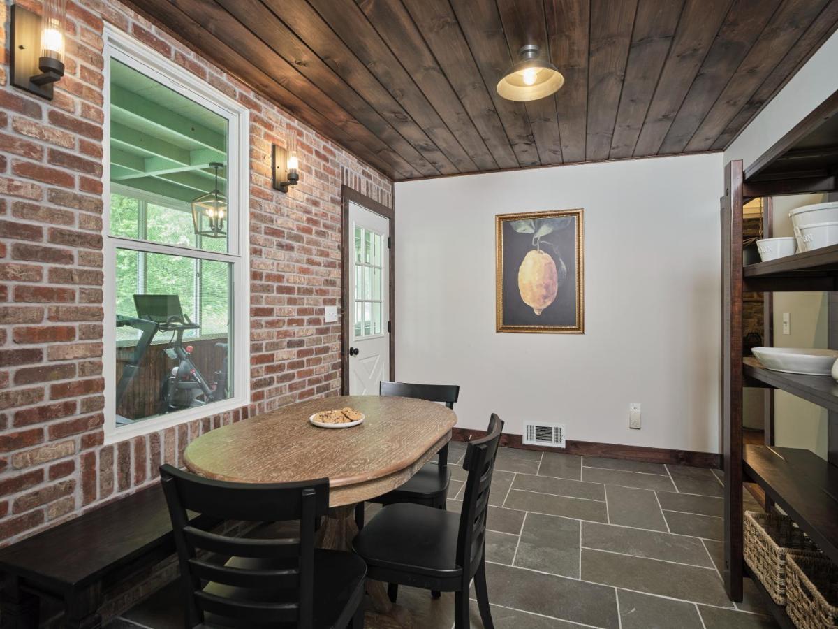 Luxuriously Restored Farm Holiday home *