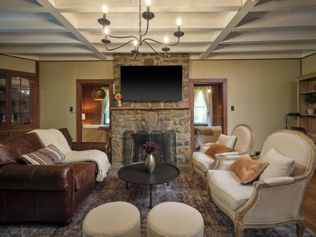 Luxuriously Restored Farm Holiday home Mountainhome